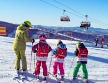 Instruktor narciarski dla dzieci 